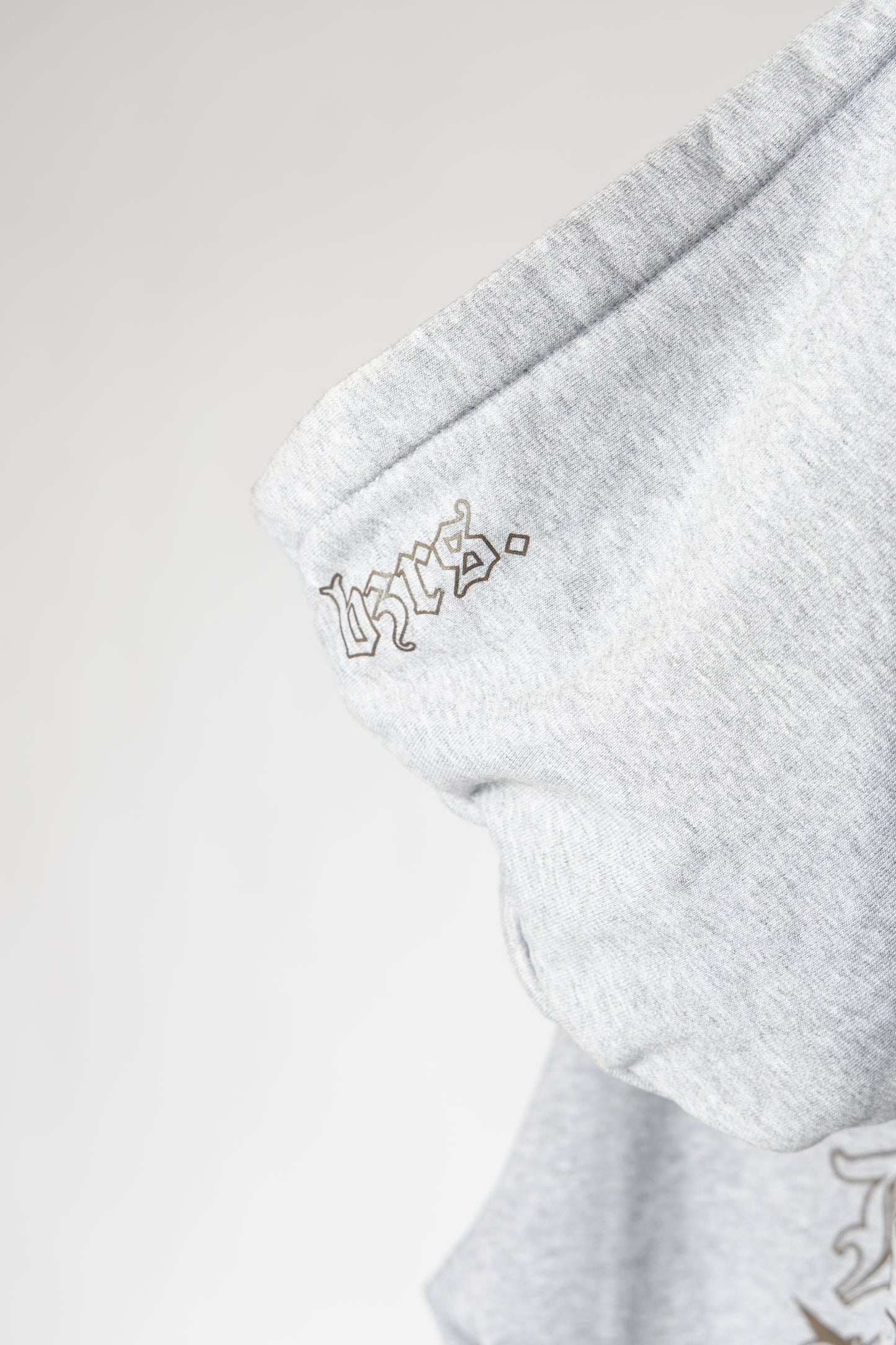 SU VISA DERAMA PAGARBA